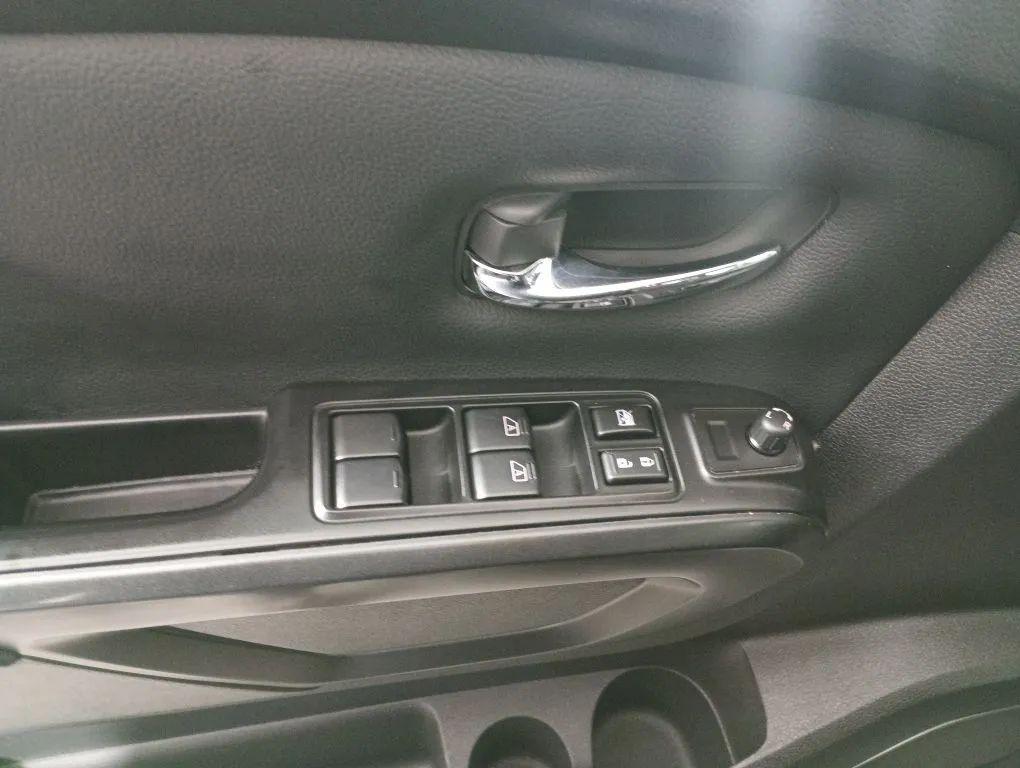 used 2023 Nissan Titan car, priced at $34,977