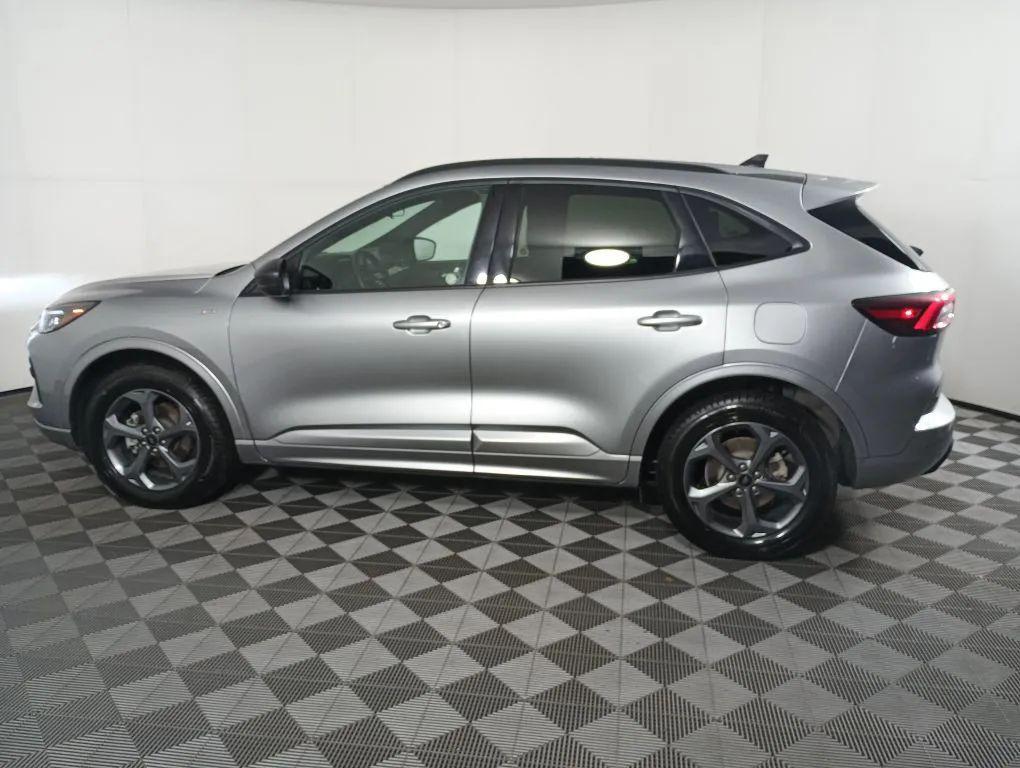 used 2024 Ford Escape car, priced at $22,977