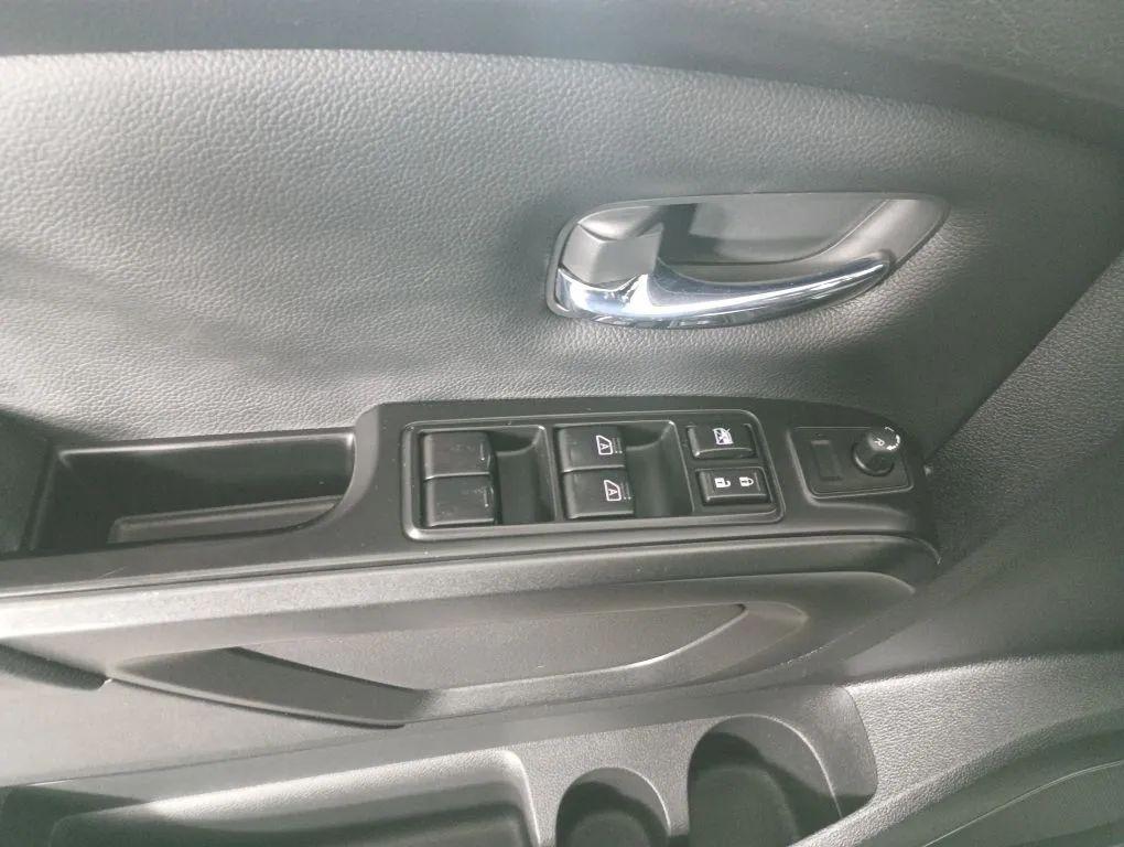 used 2023 Nissan Titan car, priced at $34,977