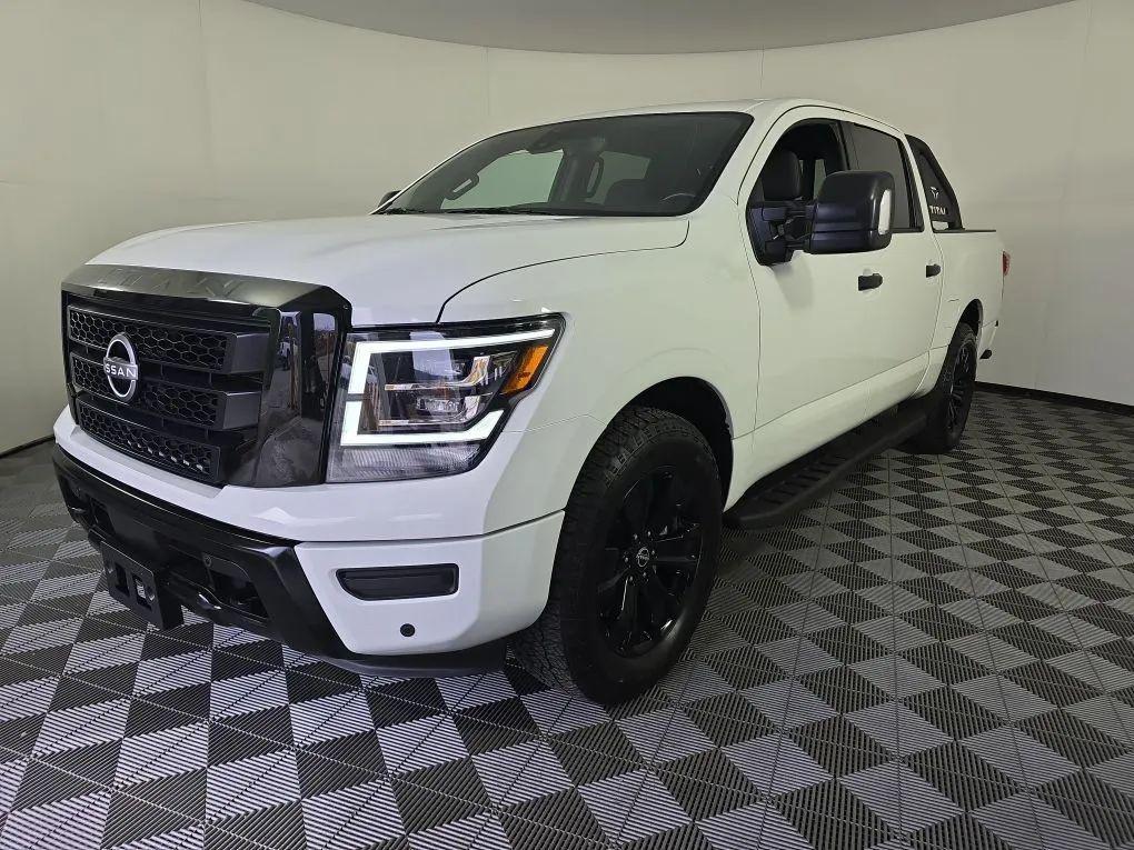 used 2023 Nissan Titan car, priced at $36,977
