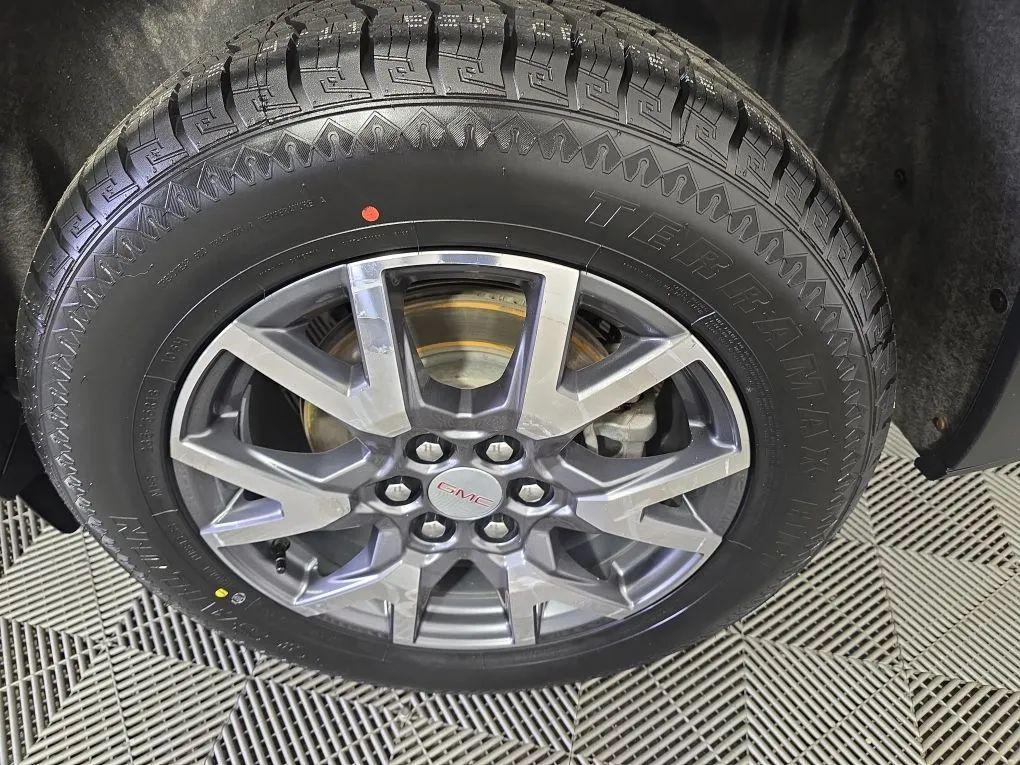 used 2023 GMC Acadia car, priced at $27,999