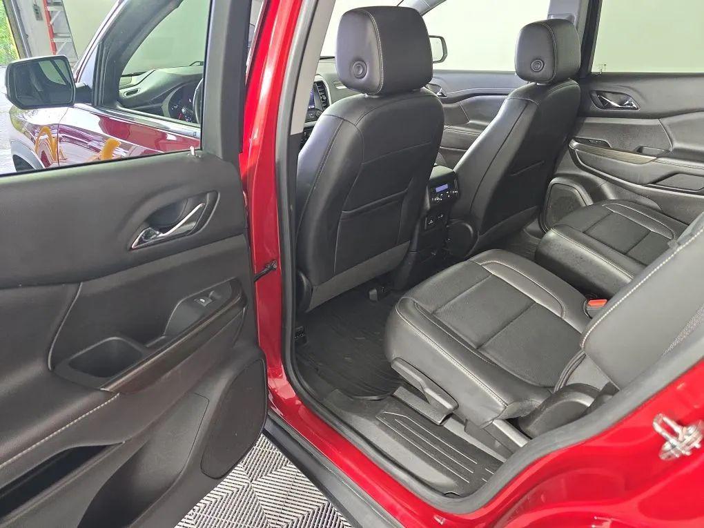 used 2023 GMC Acadia car, priced at $27,999