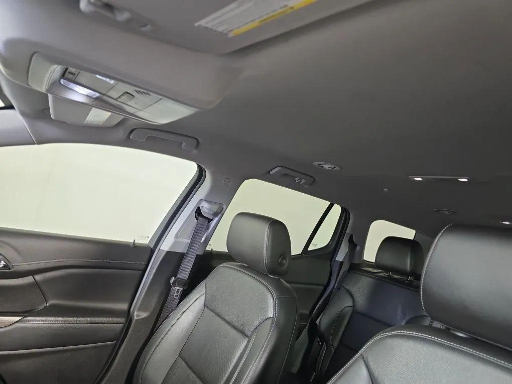 used 2023 GMC Acadia car, priced at $27,999