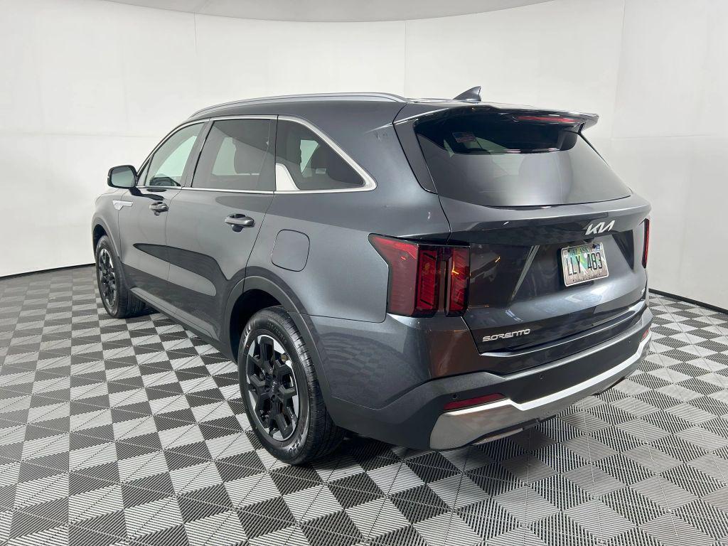 used 2024 Kia Sorento car, priced at $31,977
