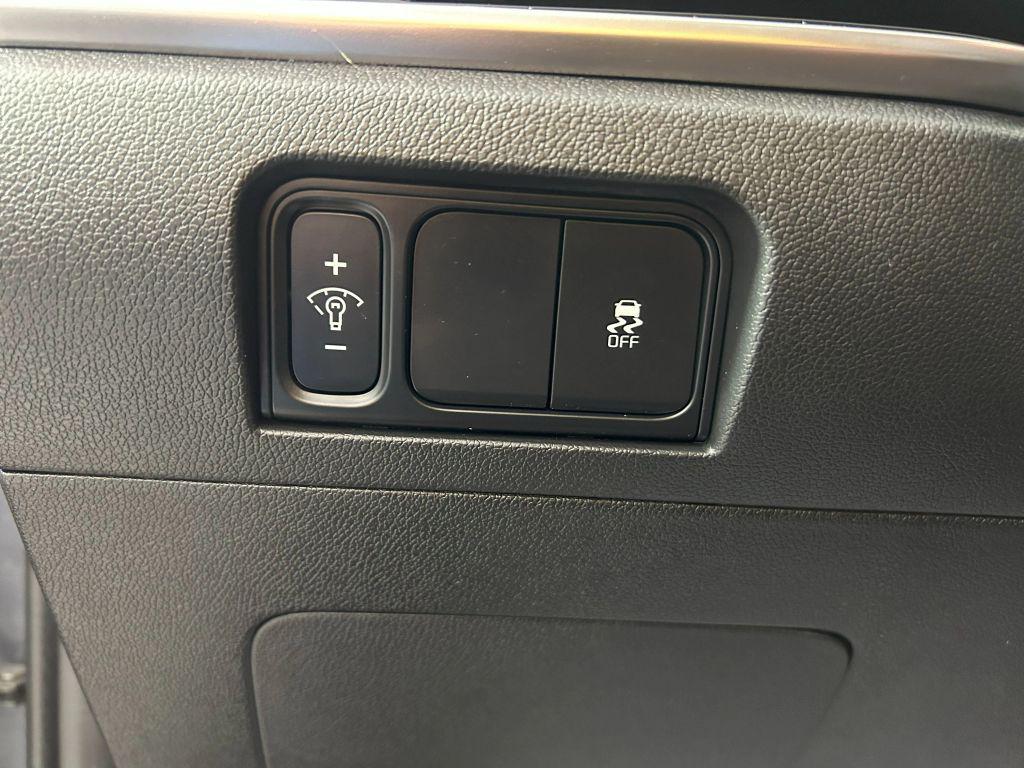 used 2024 Kia Sorento car, priced at $31,977