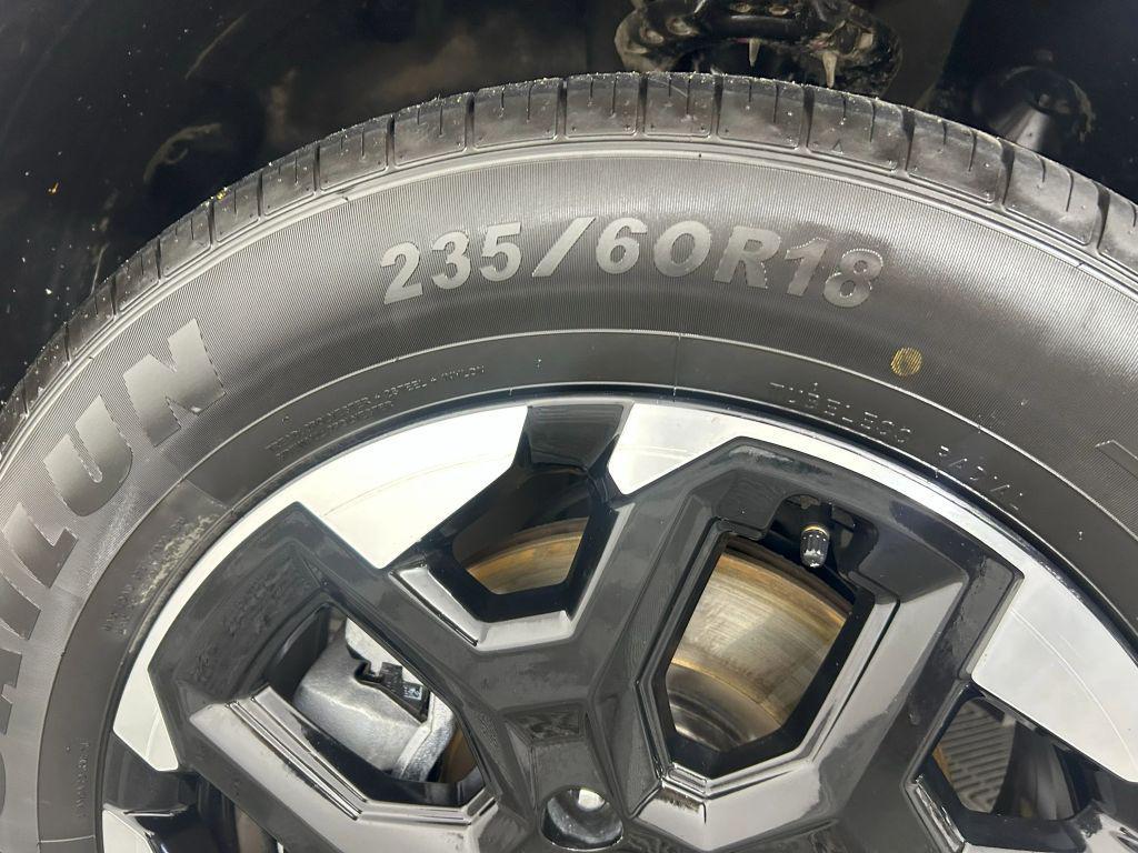used 2024 Kia Sorento car, priced at $31,977
