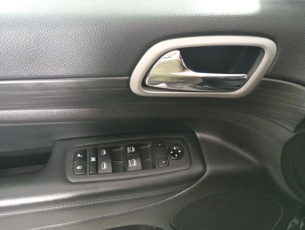 used 2021 Jeep Grand Cherokee car, priced at $26,977