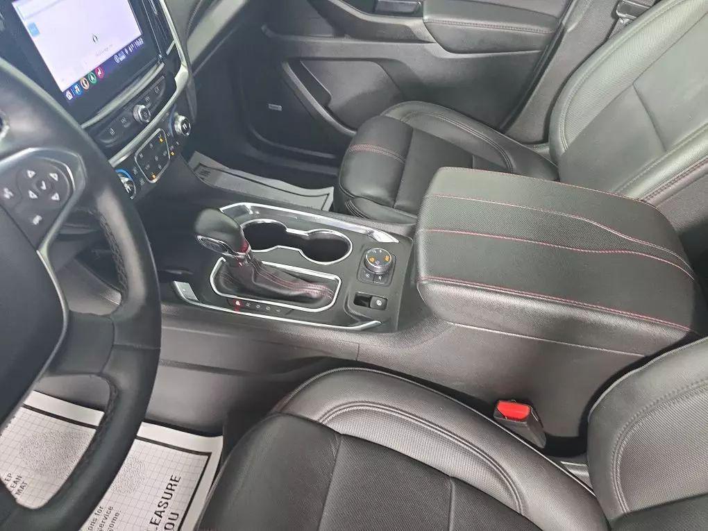 used 2023 Chevrolet Traverse car, priced at $39,477