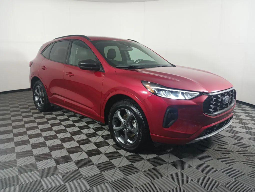 used 2024 Ford Escape car, priced at $22,977
