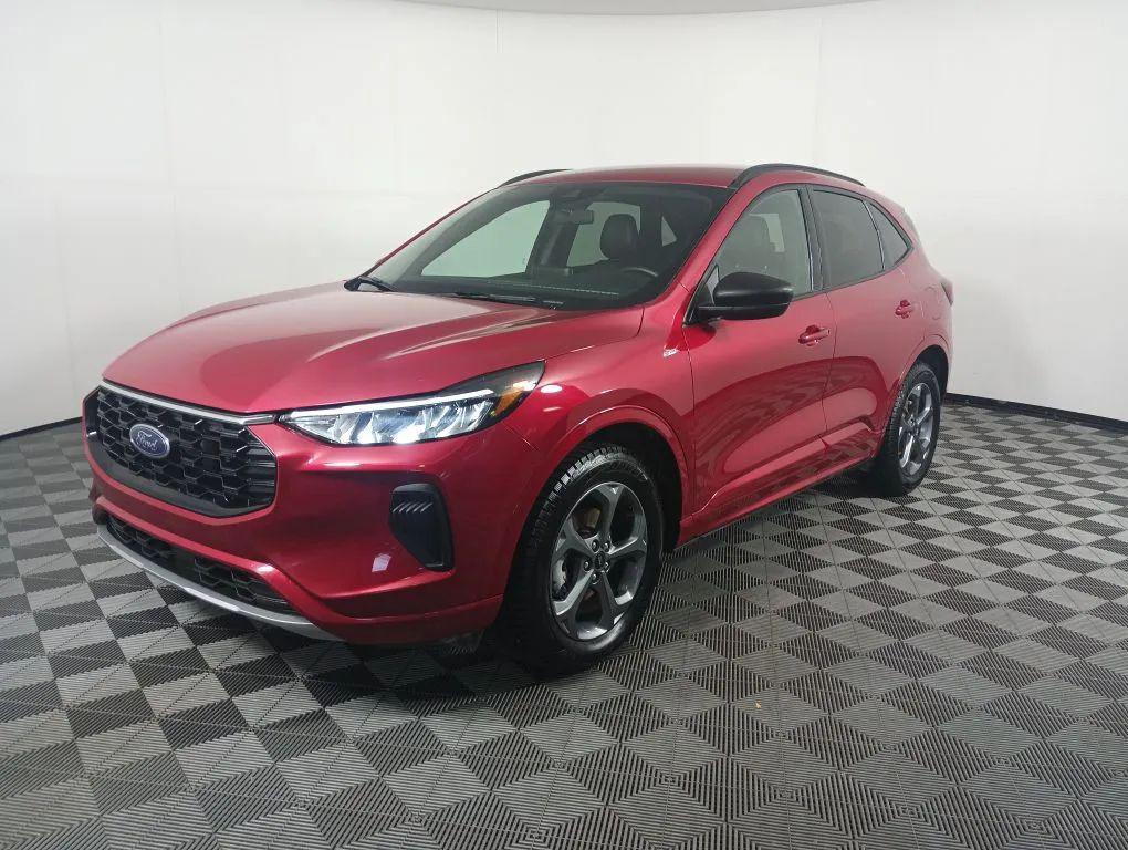 used 2024 Ford Escape car, priced at $22,977