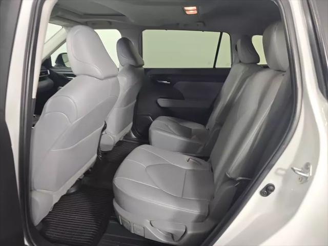used 2024 Toyota Highlander car, priced at $44,977