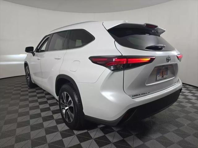 used 2024 Toyota Highlander car, priced at $44,977