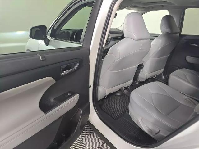 used 2024 Toyota Highlander car, priced at $44,977