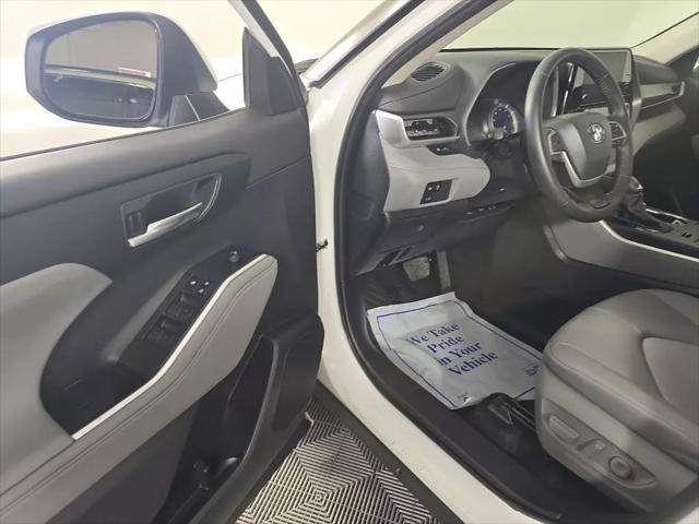 used 2024 Toyota Highlander car, priced at $44,977