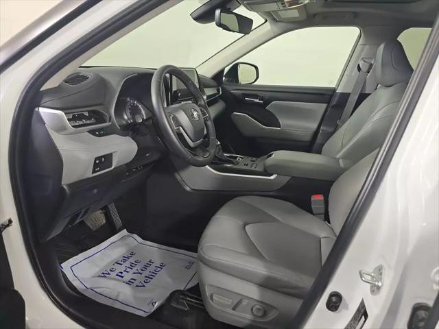 used 2024 Toyota Highlander car, priced at $44,977
