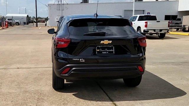 used 2024 Chevrolet Trax car, priced at $23,915