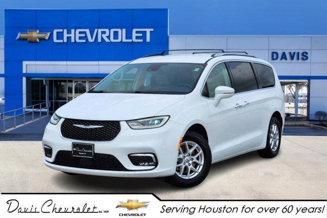used 2021 Chrysler Pacifica car, priced at $20,997