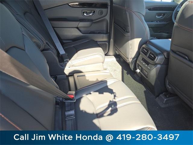 new 2025 Honda Pilot car, priced at $50,895