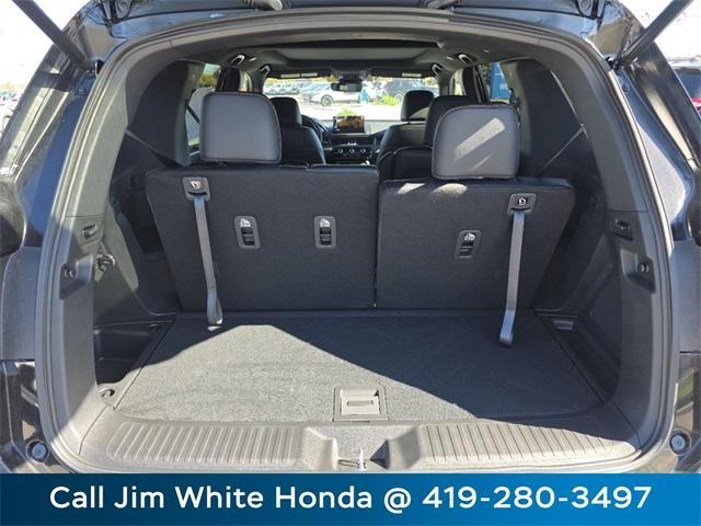 new 2025 Honda Pilot car, priced at $50,895