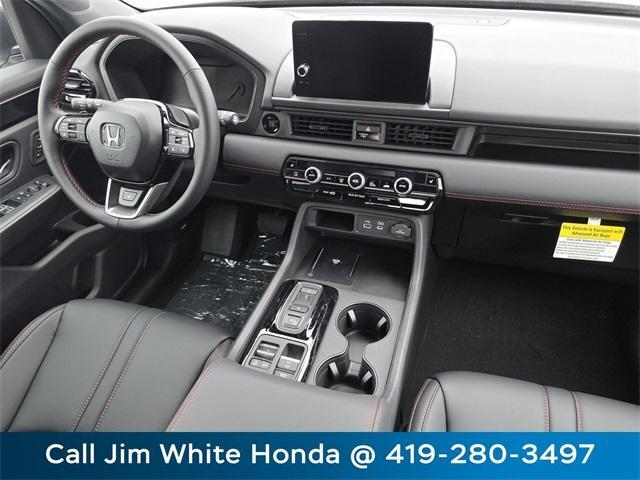 new 2025 Honda Pilot car, priced at $50,895