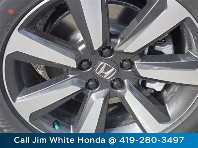 new 2025 Honda Pilot car, priced at $53,270