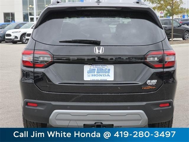 new 2025 Honda Pilot car, priced at $50,895