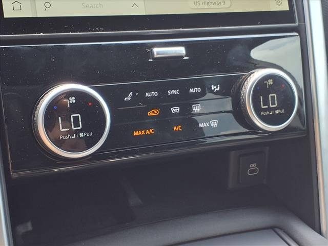 new 2025 Land Rover Discovery car, priced at $69,300