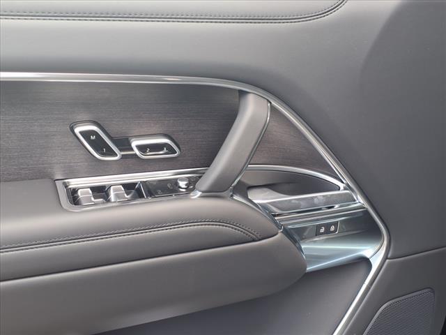 new 2025 Land Rover Range Rover car, priced at $152,195