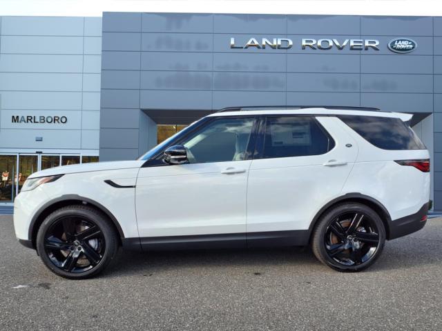 new 2025 Land Rover Discovery car, priced at $69,138