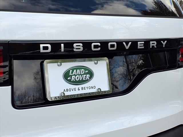 new 2025 Land Rover Discovery car, priced at $69,138