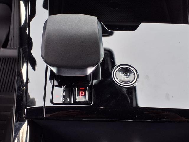 new 2025 Land Rover Range Rover Sport car, priced at $90,355