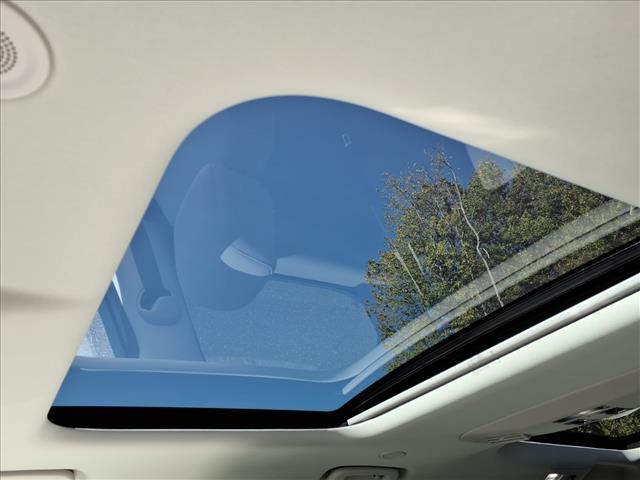 new 2026 Land Rover Discovery car, priced at $75,615