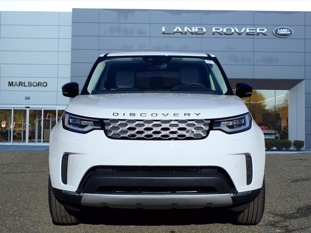 new 2025 Land Rover Discovery car, priced at $64,685