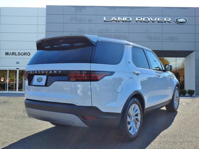 new 2025 Land Rover Discovery car, priced at $64,685