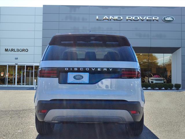 new 2025 Land Rover Discovery car, priced at $64,685