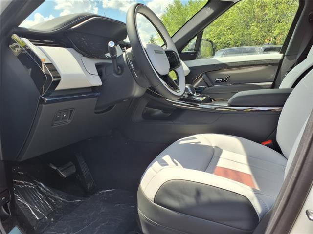 new 2025 Land Rover Range Rover Sport car, priced at $101,015