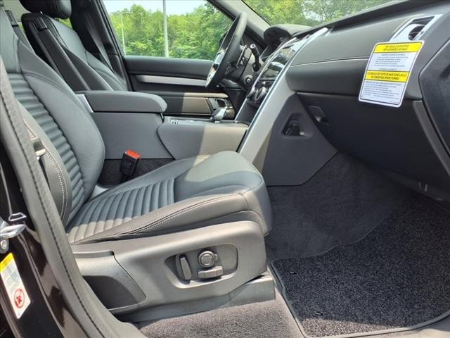 new 2025 Land Rover Discovery car, priced at $74,275