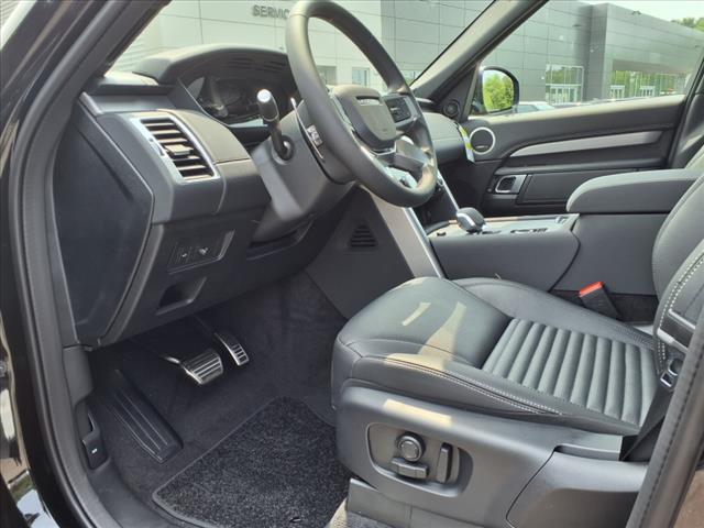 new 2025 Land Rover Discovery car, priced at $74,275