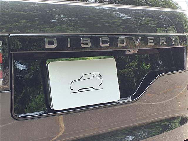 new 2025 Land Rover Discovery car, priced at $77,675