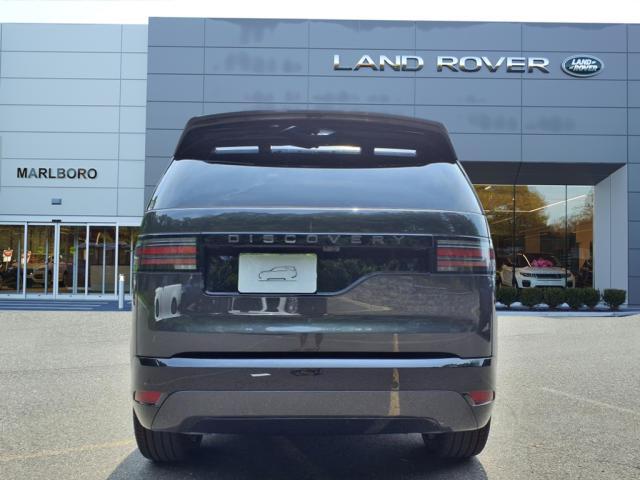 new 2025 Land Rover Discovery car, priced at $77,675