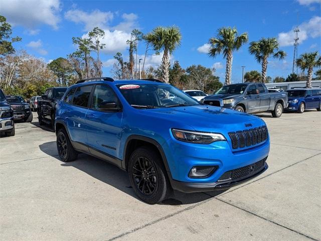 used 2023 Jeep Cherokee car, priced at $26,254