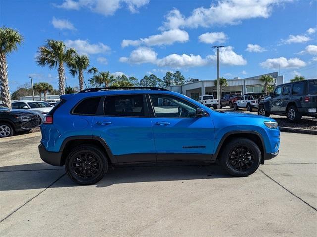 used 2023 Jeep Cherokee car, priced at $26,254