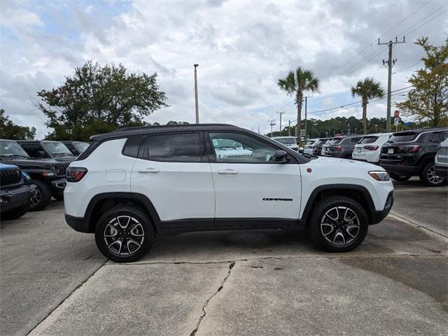 new 2025 Jeep Compass car, priced at $39,147