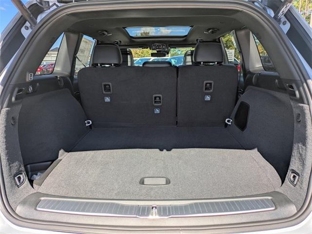 new 2025 Jeep Grand Cherokee car, priced at $64,572