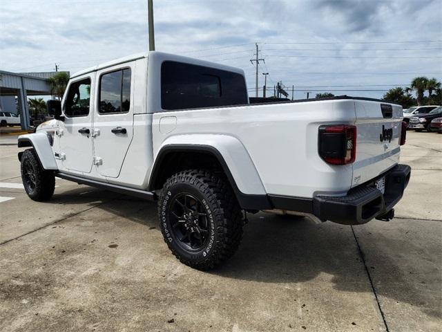 new 2024 Jeep Gladiator car, priced at $53,681