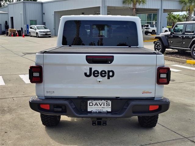 new 2024 Jeep Gladiator car, priced at $53,681