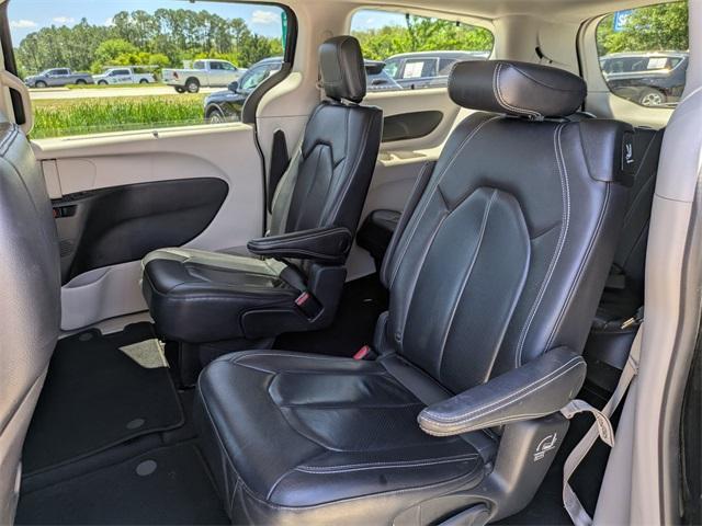 used 2022 Chrysler Pacifica car, priced at $22,754