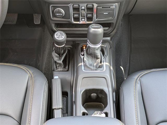 new 2025 Jeep Gladiator car, priced at $50,405