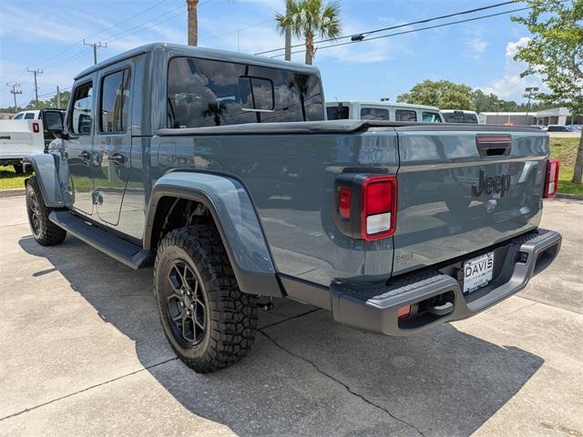 new 2025 Jeep Gladiator car, priced at $50,405