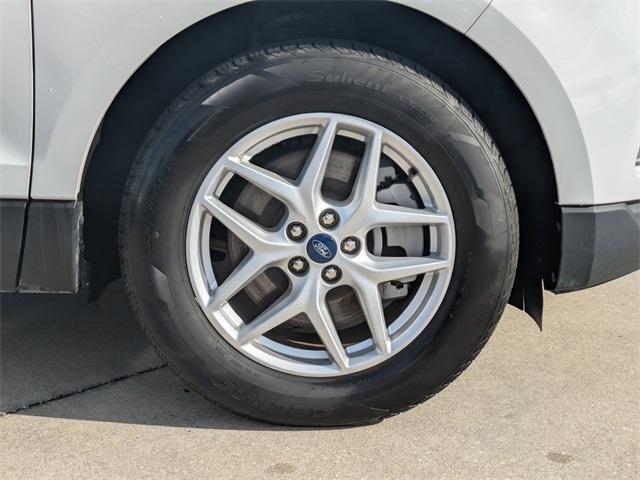 used 2022 Ford Edge car, priced at $23,454